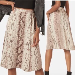 JUSTFAB double button front brown and tan a-line snakeskin print skirt